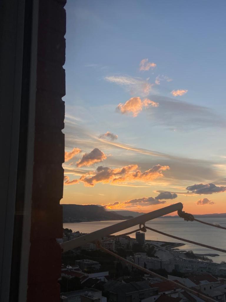 Alnea Apartment Split